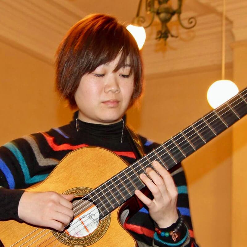 プロフィール_momo